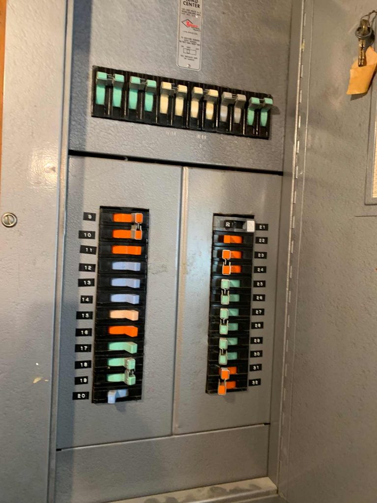 electrician-services-00021-768x1024